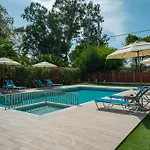 Nancy\'S Budget Villa With Pool & Jacuzzi By \