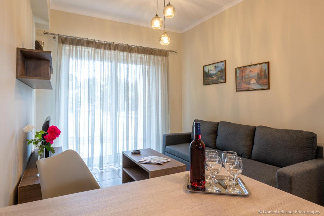Appartement Nancy's Budget With Pool & Jacuzzi By 